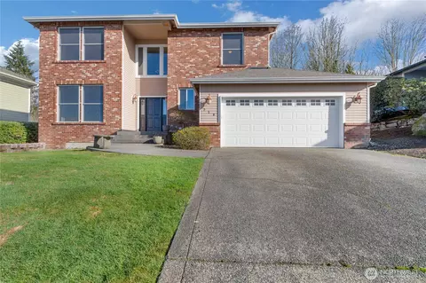 758 Tufts Ave E, Port Orchard, WA 98366