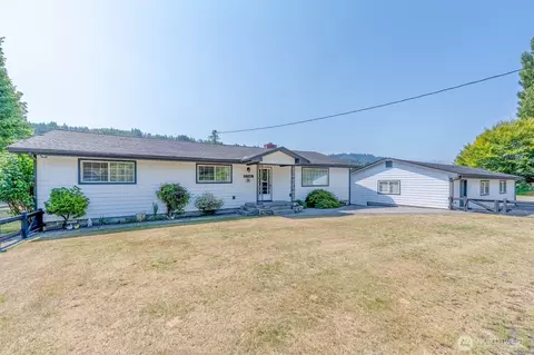 628 E Valley Rd, Skamokawa, WA 98647