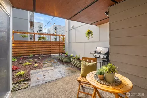 10501 8th Ave NE #135, Seattle, WA 98125