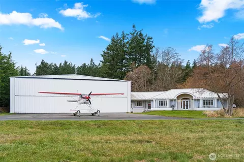 276 Aviator Dr, Eastsound, WA 98245