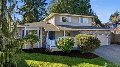 10922 39th Dr SE, Everett, WA 98208 photo 2