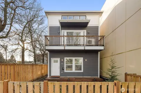 942 S M St, Tacoma, WA 98405