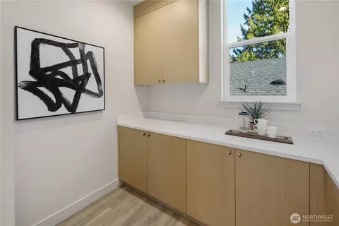 4136 Eastern Ave N, Seattle, WA 98103 photo 10