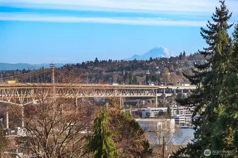 4136 Eastern Ave N, Seattle, WA 98103 photo 37