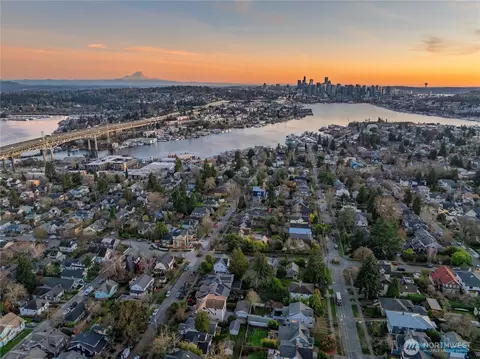 4136 Eastern Ave N, Seattle, WA 98103 photo 40