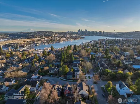 4136 Eastern Ave N, Seattle, WA 98103 photo 38