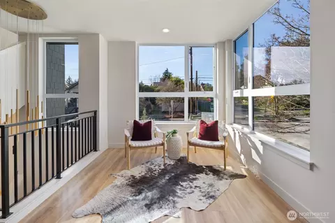 4136 Eastern Ave N, Seattle, WA 98103 photo 14