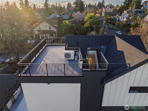4136 Eastern Ave N, Seattle, WA 98103 photo 33