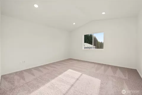 Bedroom - 117 Willowbrook Dr, Chehalis, WA 98532 photo 3 of 4