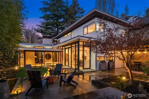 2606 E Garfield St, Seattle, WA 98112