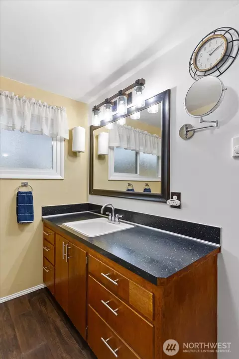 Bath - 712 3rd St, Sultan, WA 98294 photo 2 of 2