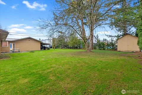 Exterior - 712 3rd St, Sultan, WA 98294 photo 6 of 10