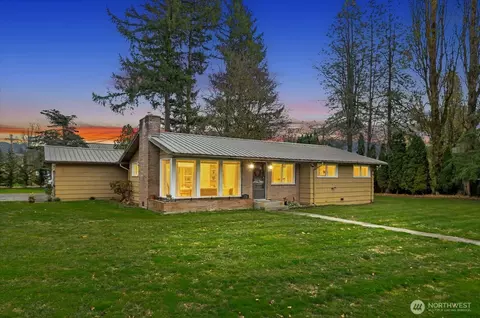712 3rd St, Sultan, WA 98294