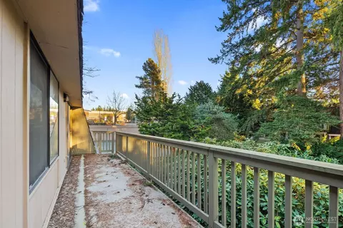 1414 154th Ave NE #4406, Bellevue, WA 98007