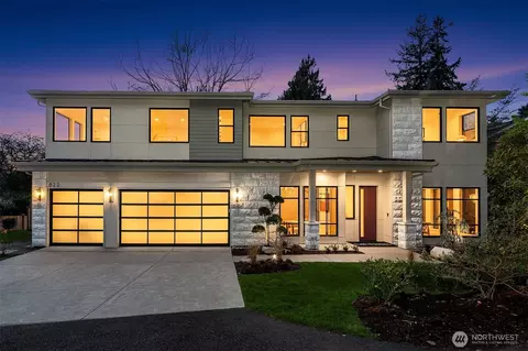 822 91st Ave NE, Bellevue, WA 98004