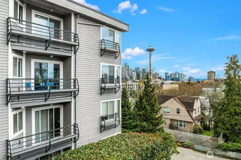 150 Valley St #302, Seattle, WA 98109