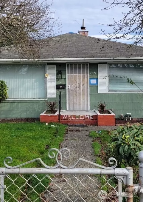 7221 S Warner St, Tacoma, WA 98409