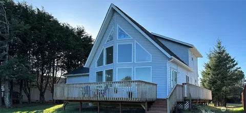 570 Canal Dr NE, Ocean Shores, WA 98569