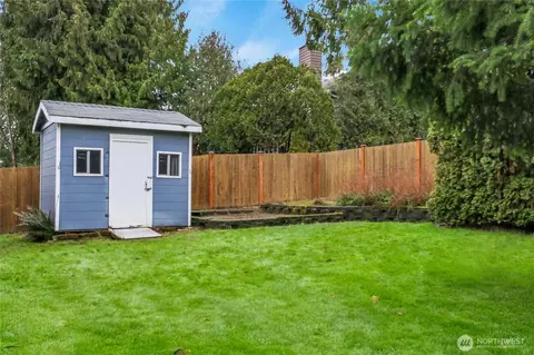 Exterior - 13823 54th Ave SE, Everett, WA 98208 photo 5 of 6