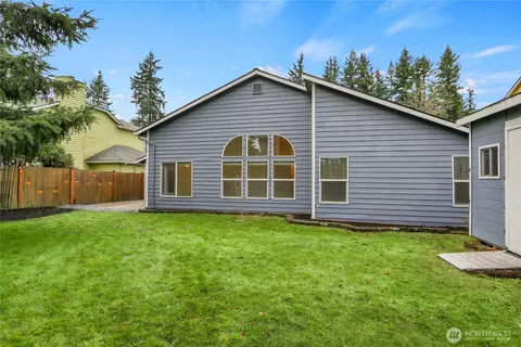 Exterior - 13823 54th Ave SE, Everett, WA 98208 photo 2 of 6