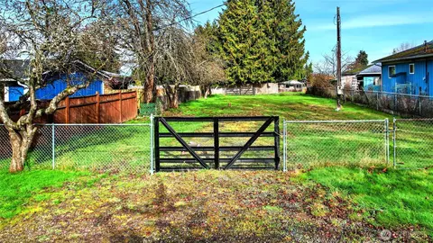 2117 E 5th Ave, Port Angeles, WA 98362