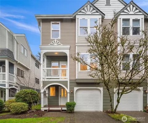 755 NW Juniper St, Issaquah, WA 98027