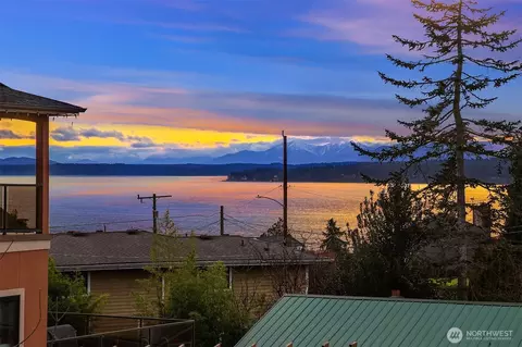 2144 NW 201st St, Shoreline, WA 98177