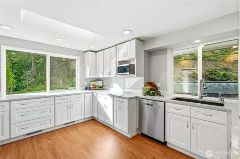 Kitchen - 4822 Fowler Ave, Everett, WA 98203 photo 2 of 6
