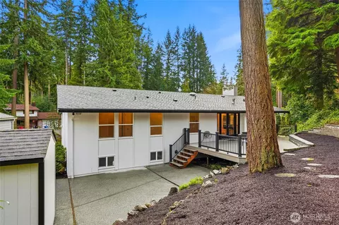 Exterior - 4822 Fowler Ave, Everett, WA 98203 photo 4 of 8