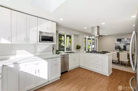 Kitchen - 4822 Fowler Ave, Everett, WA 98203 photo 5 of 6