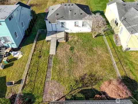 View/Area - 1717 Cedar St, Everett, WA 98201 photo 8 of 9