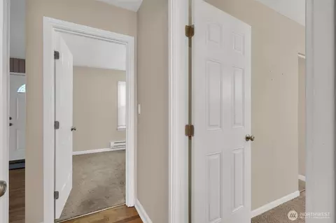 Entry Way - 1717 Cedar St, Everett, WA 98201 photo 2 of 2