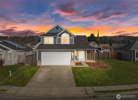 310 Orting Ave NW, Orting, WA 98360