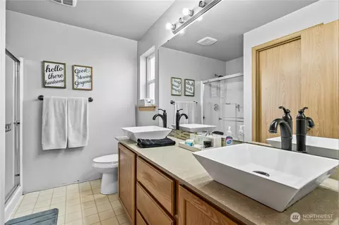 Bath - 310 Orting Ave NW, Orting, WA 98360 photo 2 of 3