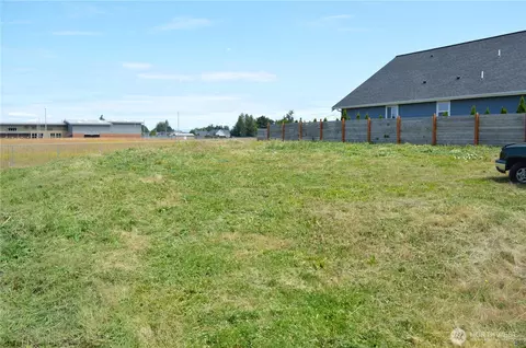 1340 Kamm Rd, Lynden, WA 98264