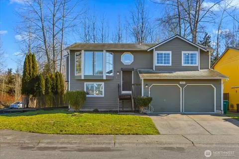 9331 64th Ave NE, Marysville, WA 98270