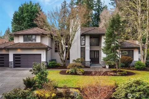 23317 SE 37th St, Sammamish, WA 98075