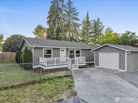 1311 104th St E, Tacoma, WA 98445