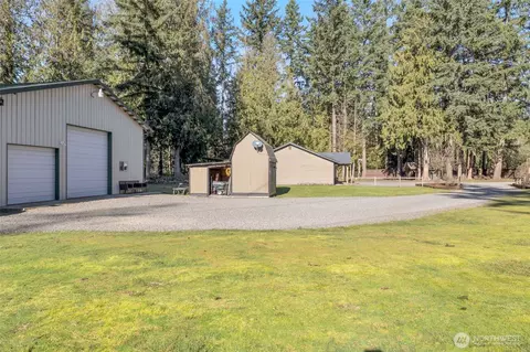 Exterior - 37905 250th Ave SE, Enumclaw, WA 98022 photo 3 of 15