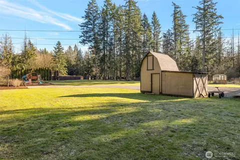 Exterior - 37905 250th Ave SE, Enumclaw, WA 98022 photo 13 of 15
