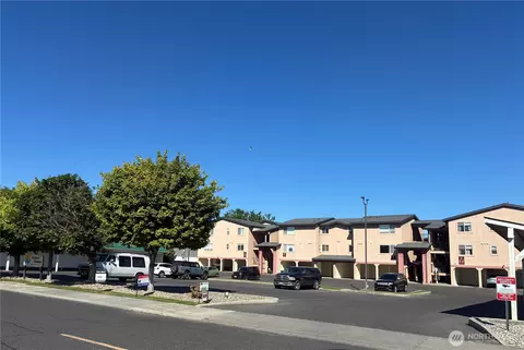 2900 Marina Dr #201, Moses Lake, WA 98837