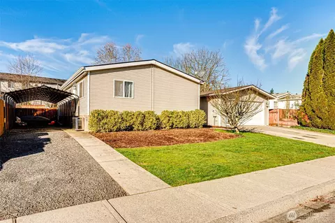 215 Sycamore St, Woodland, WA 98674