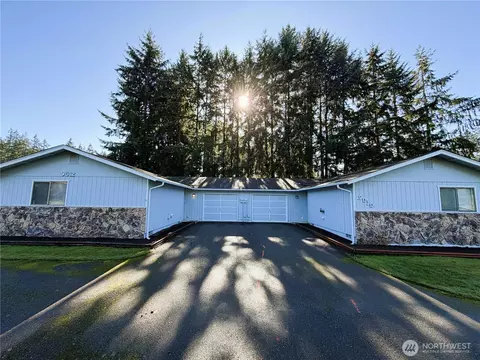 9012 47th Ave E, Tacoma, WA 98446