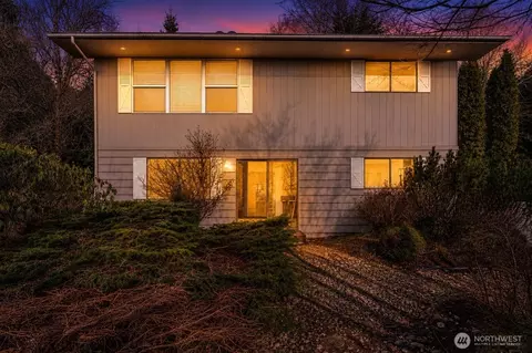 209 W Chenault Ave, Hoquiam, WA 98550