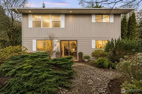 209 W Chenault Ave, Hoquiam, WA 98550
