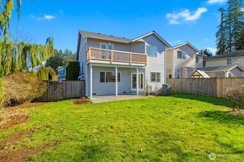 Exterior - 12308 30th Ave W, Everett, WA 98204 photo 8 of 8