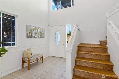 Entry Way - 12308 30th Ave W, Everett, WA 98204 photo 2 of 2