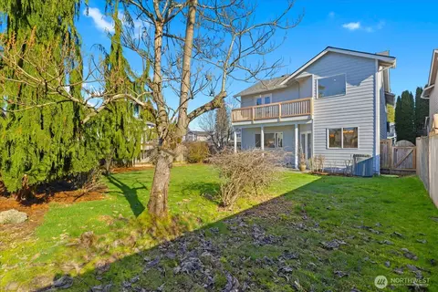 Exterior - 12308 30th Ave W, Everett, WA 98204 photo 7 of 8