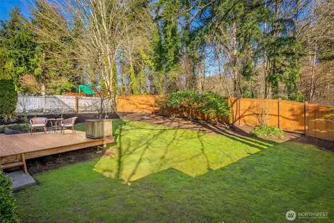 Exterior - 22709 12th Pl W, Bothell, WA 98021 photo 3 of 12