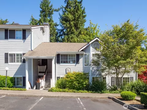 23319 Cedar Way #K105, Mountlake Terrace, WA 98043